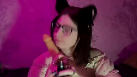 kittys0 online show from November 16, 7:49 pm