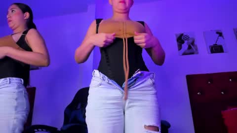 kitty online show from April 4, 6:04 pm