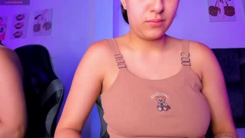 kitty online show from April 18, 7:07 pm