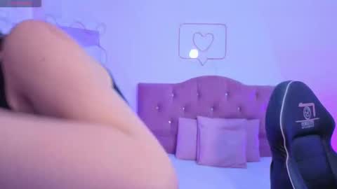 Kitty  online show from September 12, 11:56 am