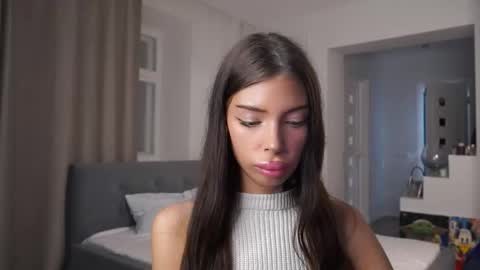 Alice online show from November 9, 5:48 pm