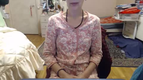 Snapshot of kiuminberry chatting on October 25, 9:52 am KiuminBerry online show from October 25, 9:52 am