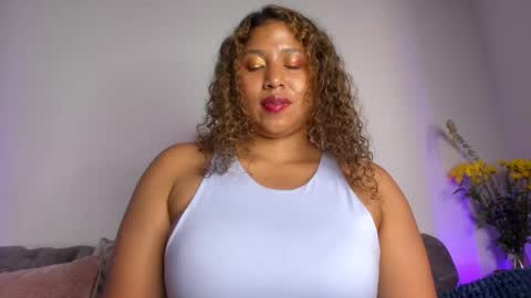 Snapshot of kiut_lili18 chatting on September 15, 7:48 pm Lili online show from September 15, 7:48 pm