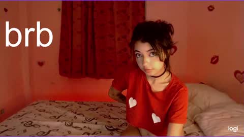 Snapshot of kiyusweetcrazy chatting on January 3, 3:38 am kiyu online show from January 3, 3:38 am