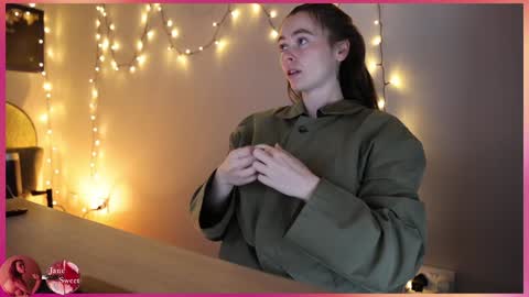 JaneSweet online show from October 4, 9:29 am