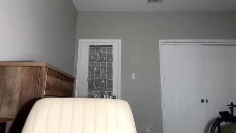 kkyle57 online show from October 16, 12:38 pm