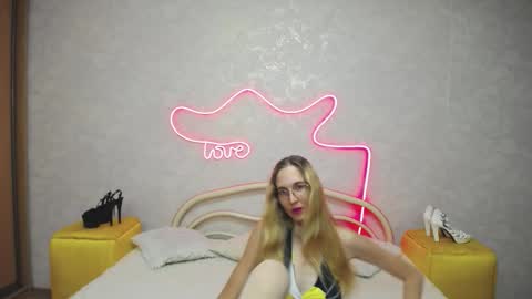 Klary online show from September 24, 6:42 am