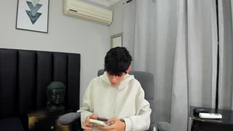 KLAUS online show from February 27, 7:41 am