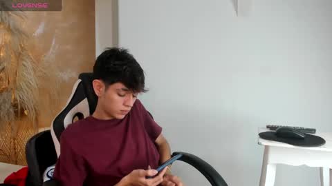 KLAUS online show from December 14, 12:11 am