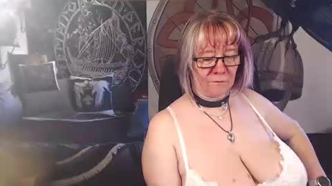 Michelle online show from May 9, 3:51 pm