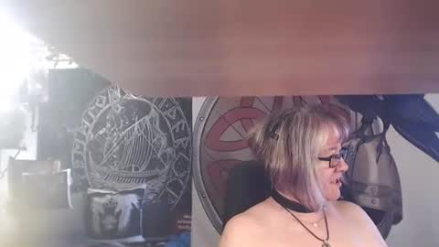 Michelle online show from May 4, 8:32 am