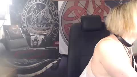 Snapshot of kleiner_teufel chatting on February 23, 5:23 am Michelle online show from February 23, 5:23 am