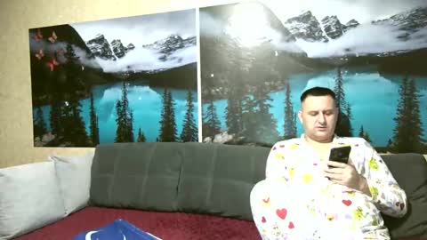 Kleosnow online show from May 9, 9:04 am