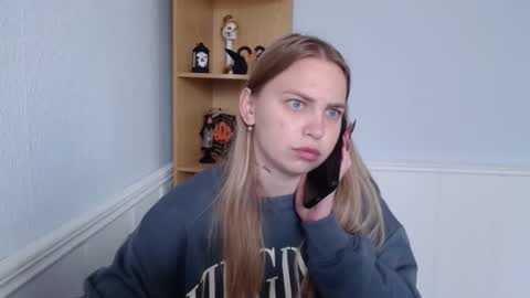 klerkarina online show from October 12, 5:33 am