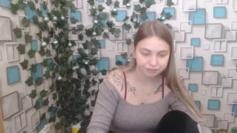 Snapshot of klerkarina chatting on February 5, 6:13 am klerkarina online show from February 5, 6:13 am
