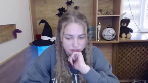 klerkarina online show from November 5, 6:26 am