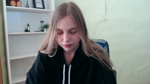 Snapshot of klerkarina chatting on February 20, 8:50 am klerkarina online show from February 20, 8:50 am