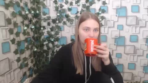 Snapshot of klerkarina chatting on February 6, 6:40 am klerkarina online show from February 6, 6:40 am