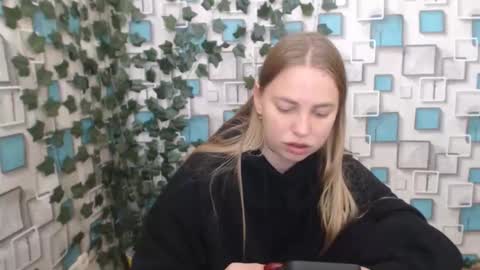 klerkarina online show from October 3, 5:59 am