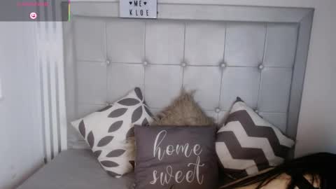 kloe__watson online show from April 23, 10:44 pm