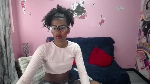 kloe_cooper online show from January 8, 12:05 pm