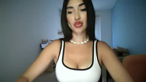 Snapshot of klover_kissu chatting on September 9, 3:34 pm Klover online show from September 9, 3:34 pm