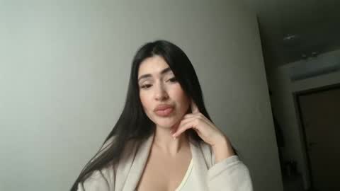 Snapshot of klover_kissu chatting on February 22, 7:36 pm Klover online show from February 22, 7:36 pm