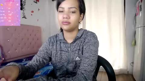 Snapshot of kloy_sech chatting on March 3, 1:34 pm Valen online show from March 3, 1:34 pm
