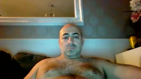 knickerwhipper online show from January 11, 12:05 am