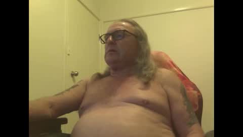 knobout online show from May 5, 11:49 am