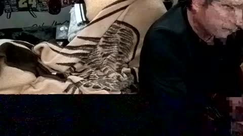 knock2wice1975 online show from January 3, 4:11 am