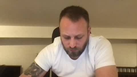 Snapshot of kobasic chatting on February 26, 7:21 pm hugo online show from February 26, 7:21 pm