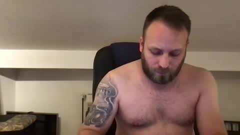 Snapshot of kobasic chatting on February 1, 4:46 am hugo online show from February 1, 4:46 am