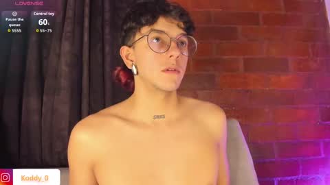 Koddy Independent model online show from October 1, 2:43 am