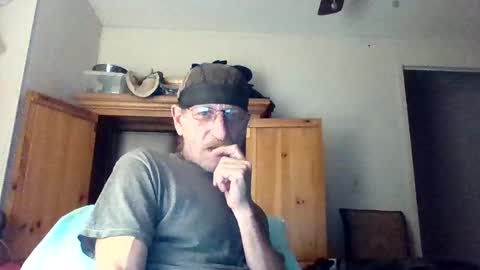 kodiakpm1 online show from December 22, 3:55 am