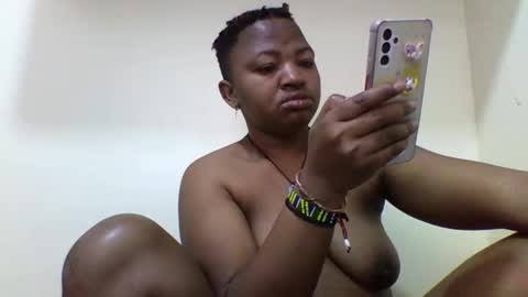 koffi639202 online show from September 21, 7:12 am