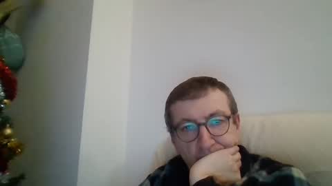 Snapshot of kolesie7 chatting on January 3, 9:47 pm JUAN CARLOS online show from January 3, 9:47 pm