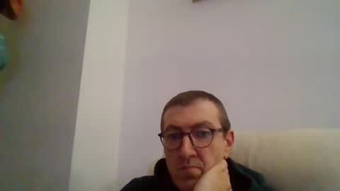 Snapshot of kolesie7 chatting on February 28, 6:52 pm JUAN CARLOS online show from February 28, 6:52 pm