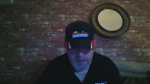 Neil online show from February 17, 7:33 pm
