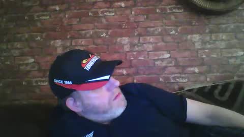 Neil online show from March 8, 8:44 am