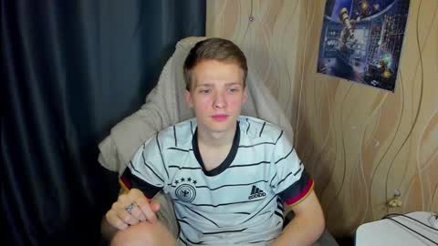 konnor_deviant online show from November 4, 8:21 pm