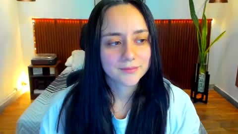 Kora Shadow online show from December 3, 8:31 pm