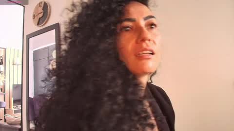 Koral online show from June 9, 6:07 pm