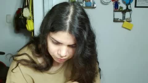 Snapshot of koranikky08 chatting on January 28, 1:50 am Karoll online show from January 28, 1:50 am