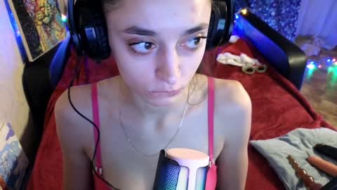 Gal online show from December 29, 1:38 pm