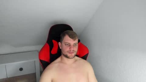 Bartek online show from February 9, 1:22 am