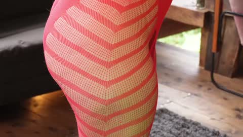 kozzy_ online show from January 10, 5:24 pm