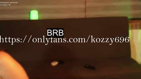kozzy_ online show from October 21, 8:23 pm