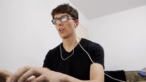 Facu online show from December 30, 10:01 pm