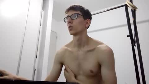 Facu online show from February 4, 4:22 pm